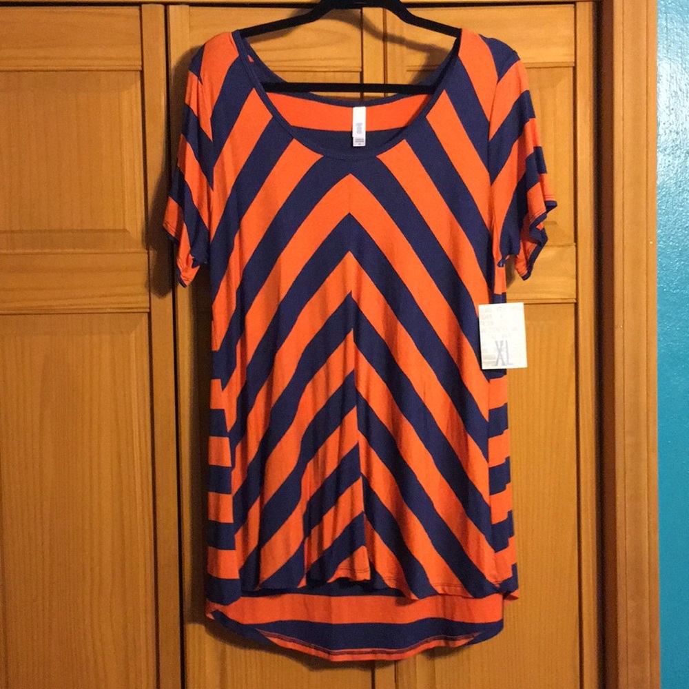 XL Lularoe Classic T NWT